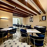 Alliata Di Pietratagliata Hotel Palermo